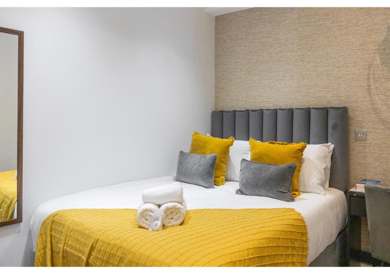 Appartamento Compact Comfort: Your Basecamp Londra